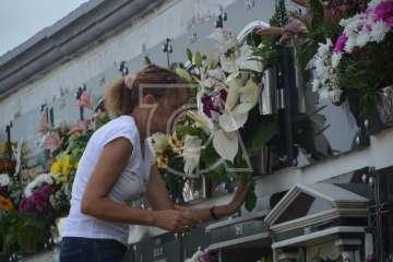 Telde no olvida a sus difuntos (Foto TA y Francisco Javier Santana)